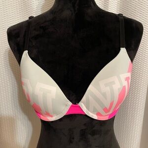 PINK Victoria’s Secret Multicolored Wear Everywhere T-shirt Lightly Lined 34B